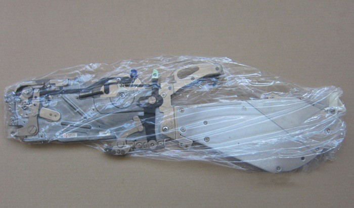 Smt JUKI Feeder CTF8*2mm Feeder CTF05HP 0402 E1002706CB used in pick and place machine