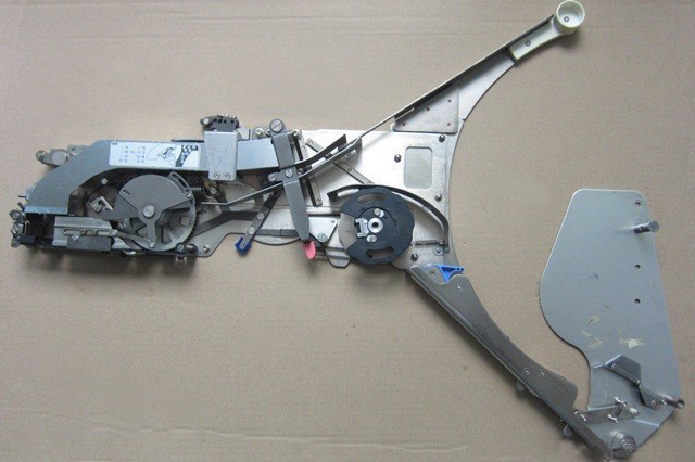Smt JUKI FTF 32mm FEEDER FF32FR-OP E6000706RBC used in pick and place machine